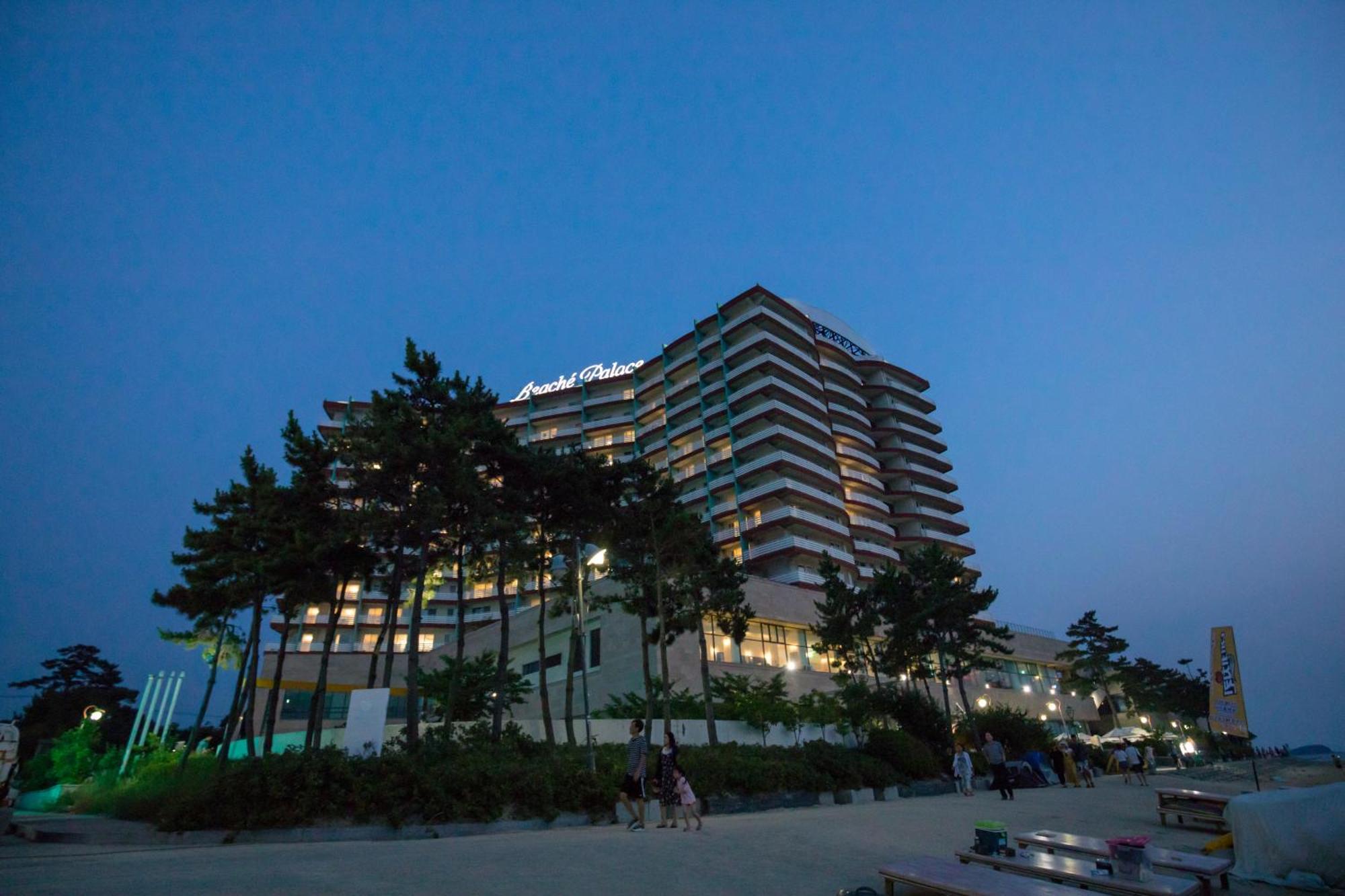 Beache Palace 保宁市 外观 照片